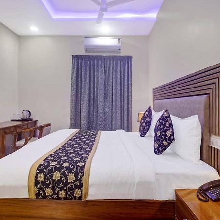 The Superb Hotel Pvt Ltd Hyderabad Exterior foto
