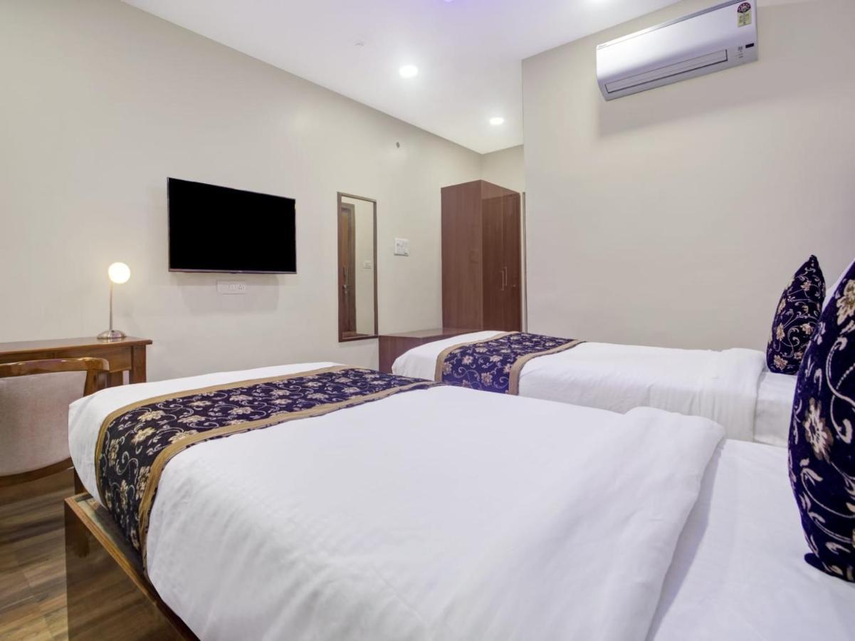 The Superb Hotel Pvt Ltd Hyderabad Exterior foto